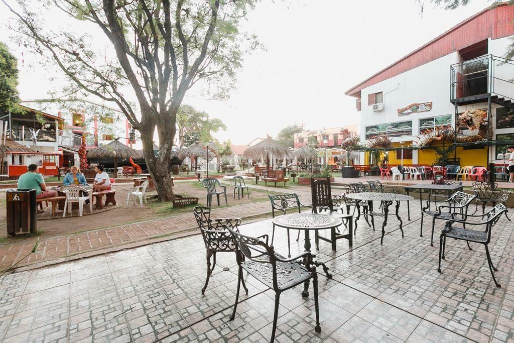 Hotel Turin Villa Carlos Paz Bagian luar foto